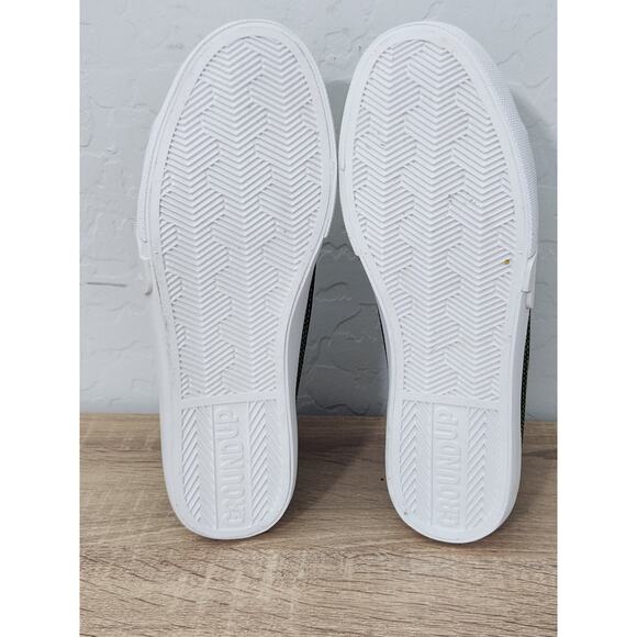 The Mandalorian Baby Grogu High Top Sneaker Shoes Ground Up Youth sz 8 Star Wars - Picture 8 of 10